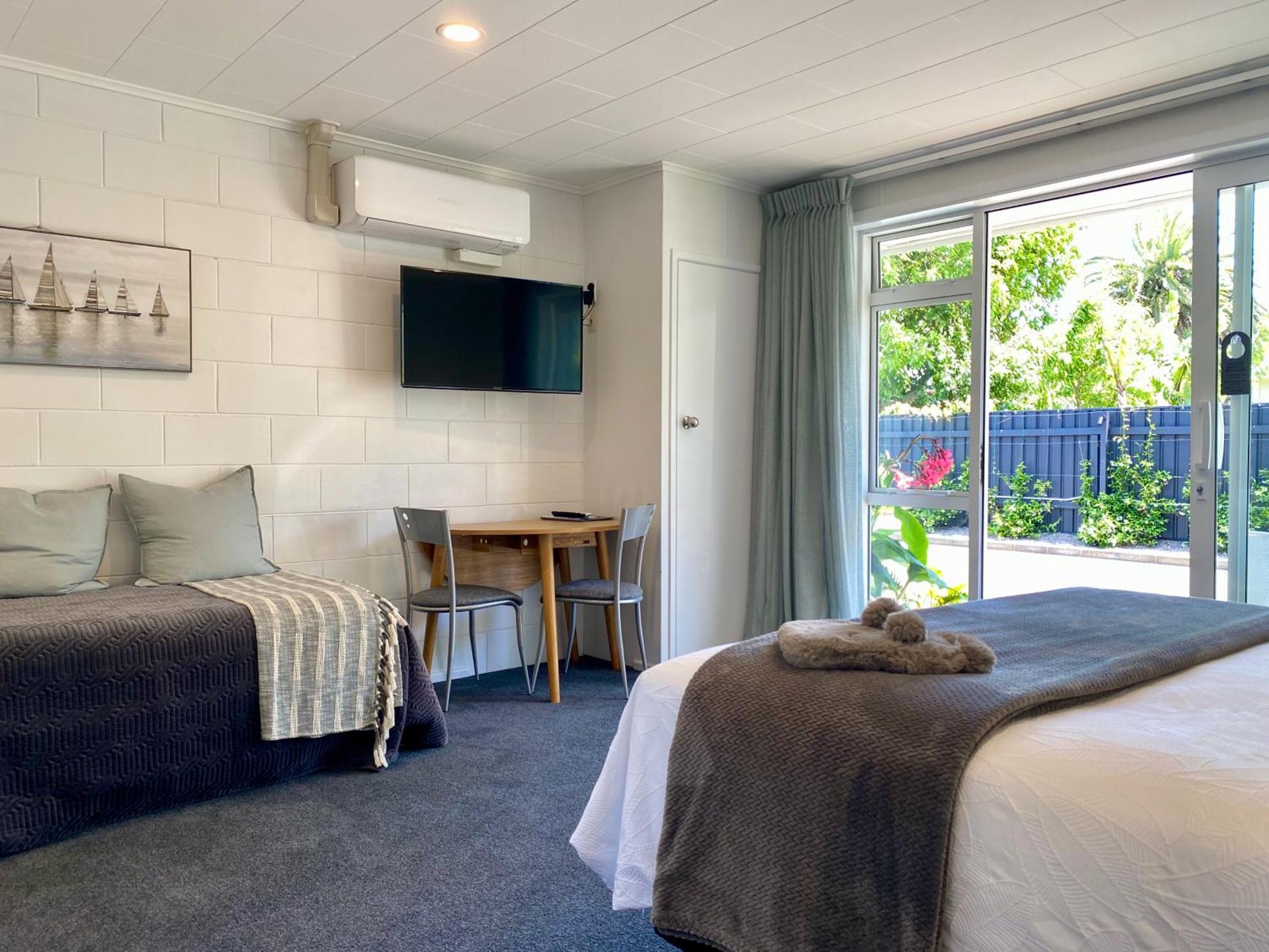 Oceans 88 Whitianga Coastal Suites Kültér fotó